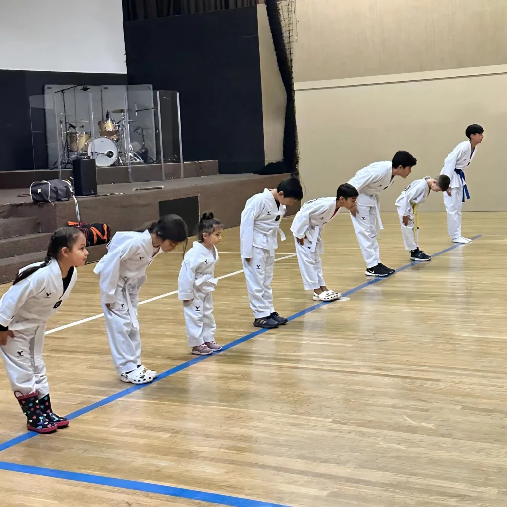 Kids_Bowing-1920w